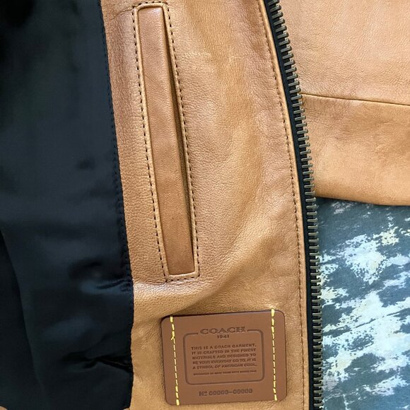 RARE Coach Cropped Leather Jacket - Picture 8 of 11